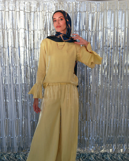 Daisie Top in Shimmery Yellow