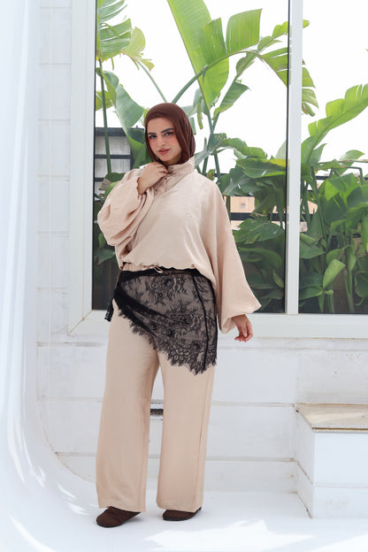 Lace Wrap in Black