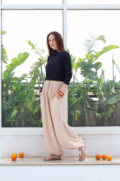 Balloon Pants in Beige