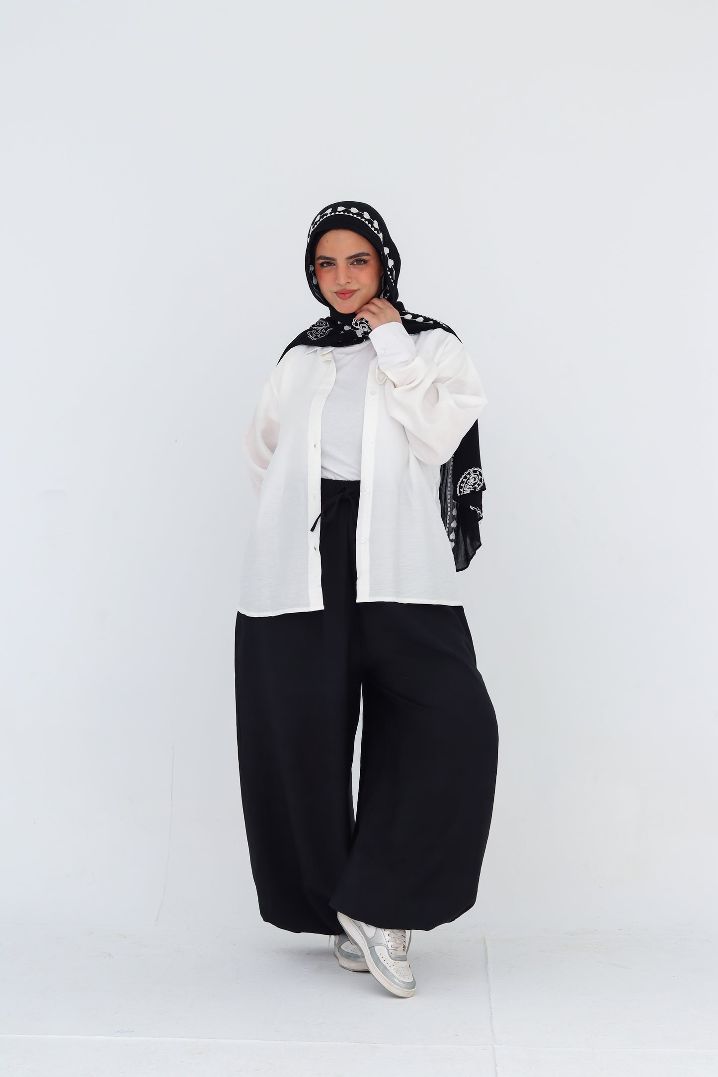 Balloon Pants in Black