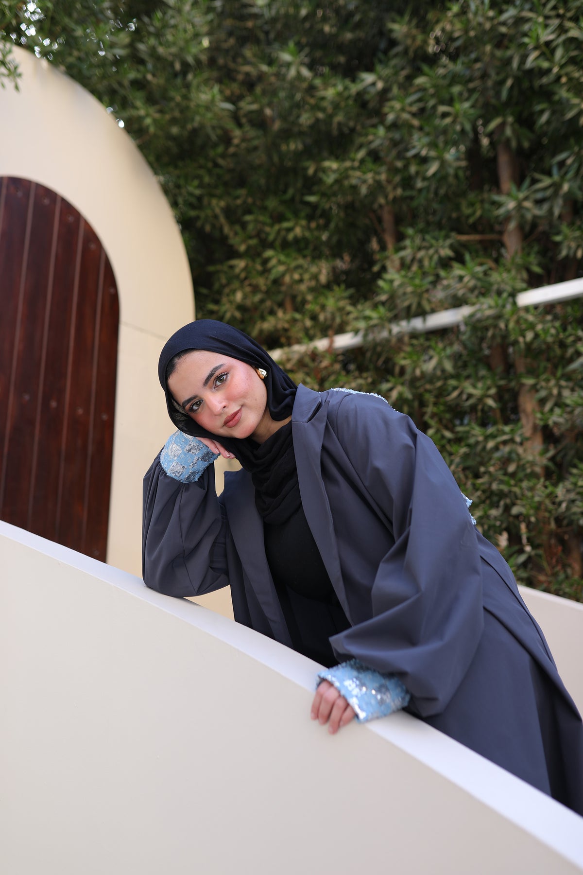 The Contrast Trench in Dark Grey