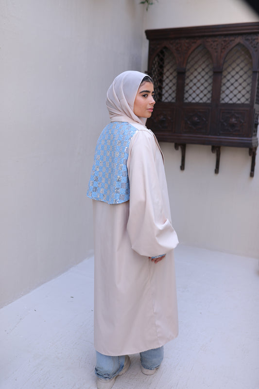 The Contrast Trench in Beige